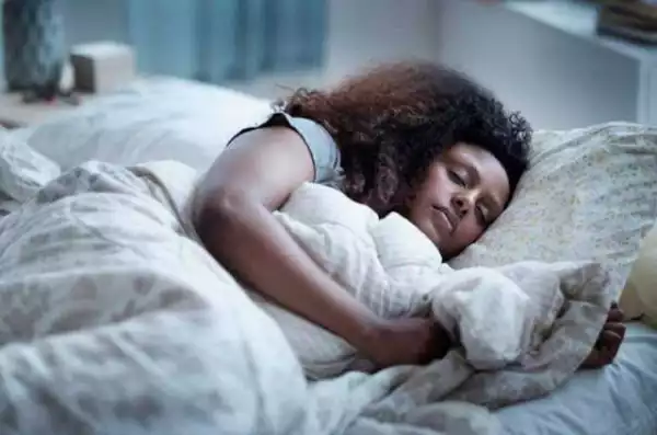 5 Things You Should Stop Doing Before Going To Bed